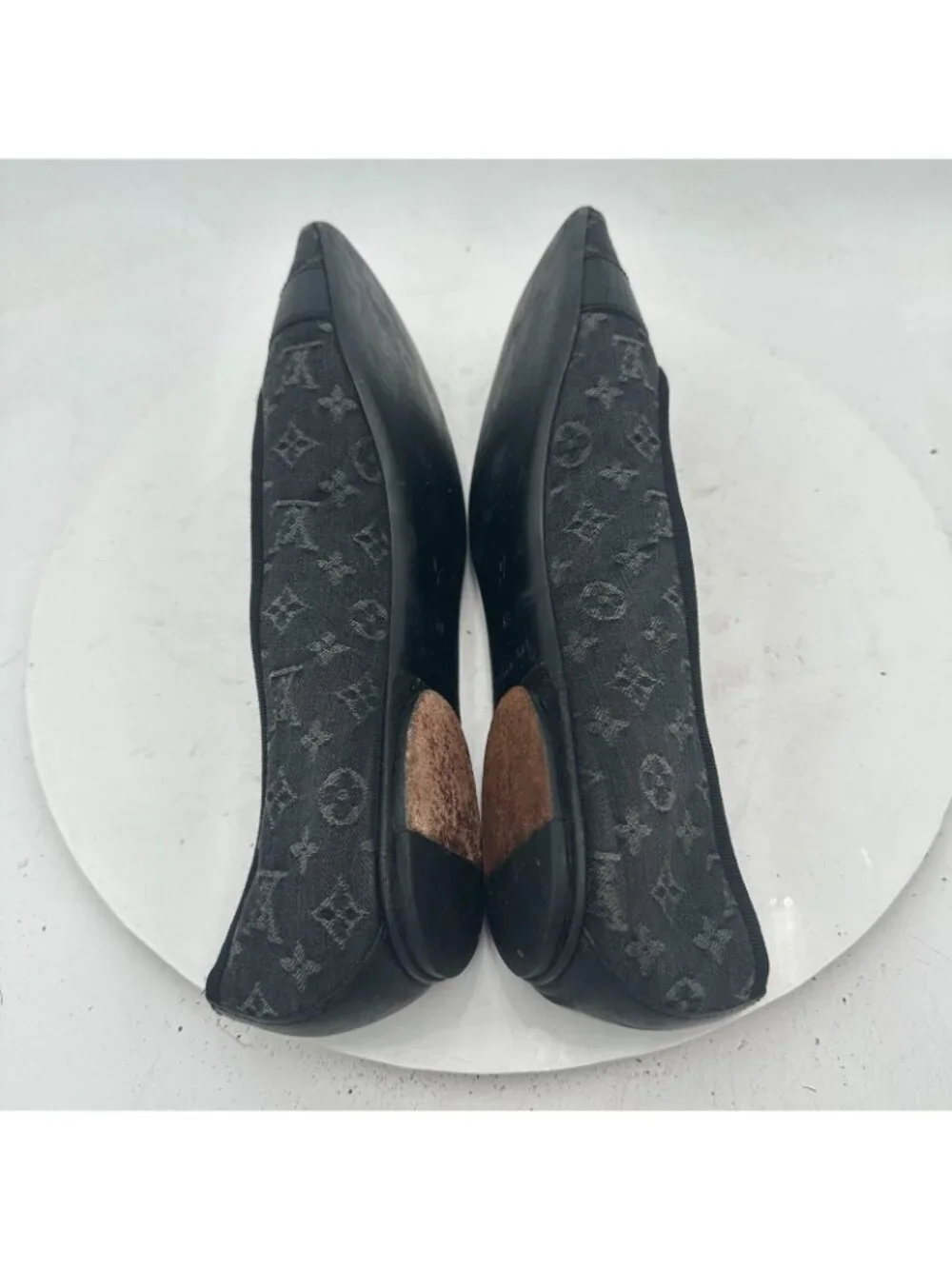 Louis Vuitton Women Size EU 40 US 10 Grey Monocrom Canvas Buckle Flat Shoes